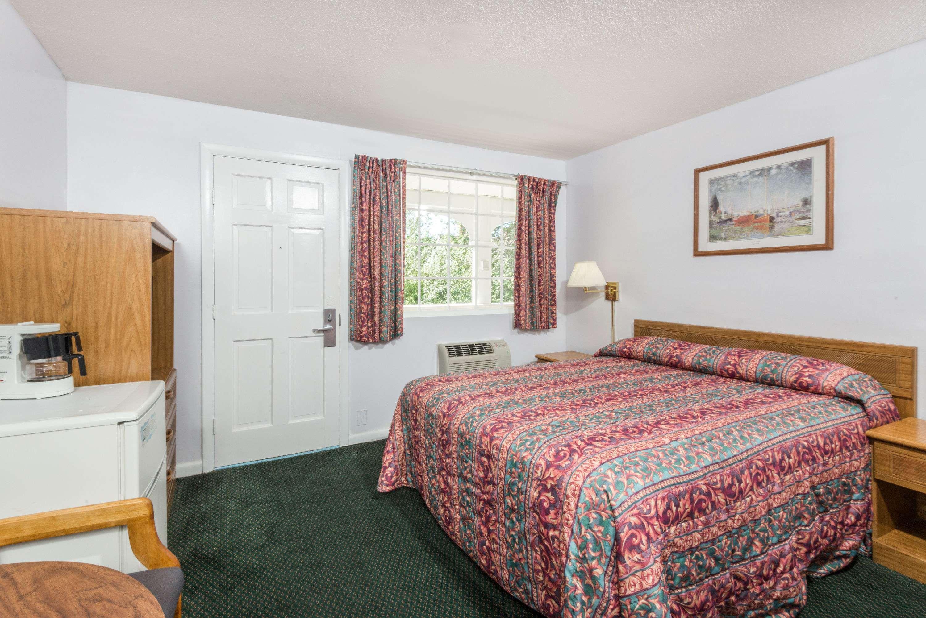 Travelodge By Wyndham Cape Cod Area West Dennis Bagian luar foto