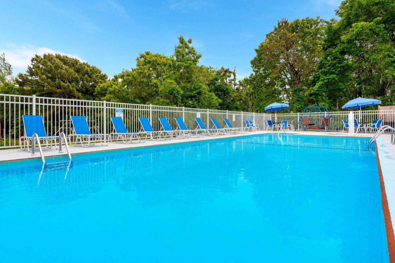 Travelodge By Wyndham Cape Cod Area West Dennis Bagian luar foto