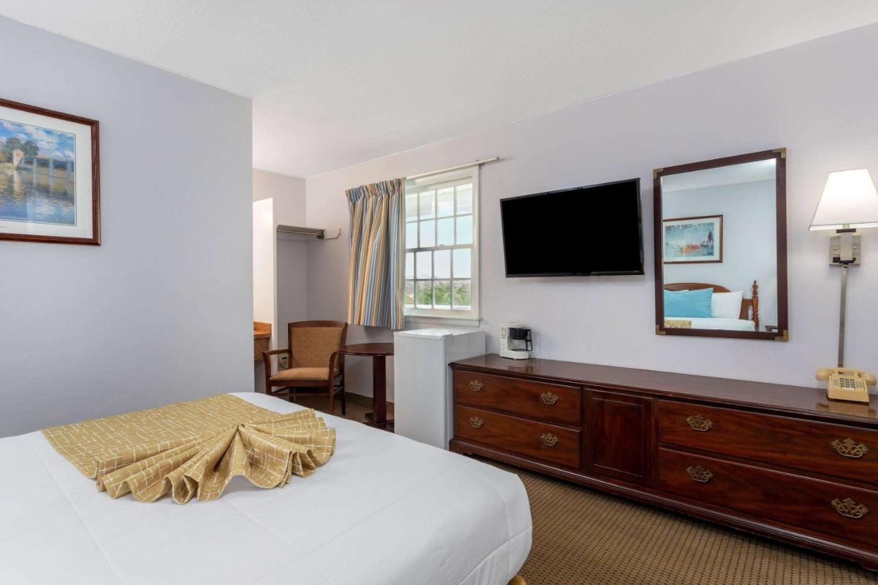 Travelodge By Wyndham Cape Cod Area West Dennis Bagian luar foto
