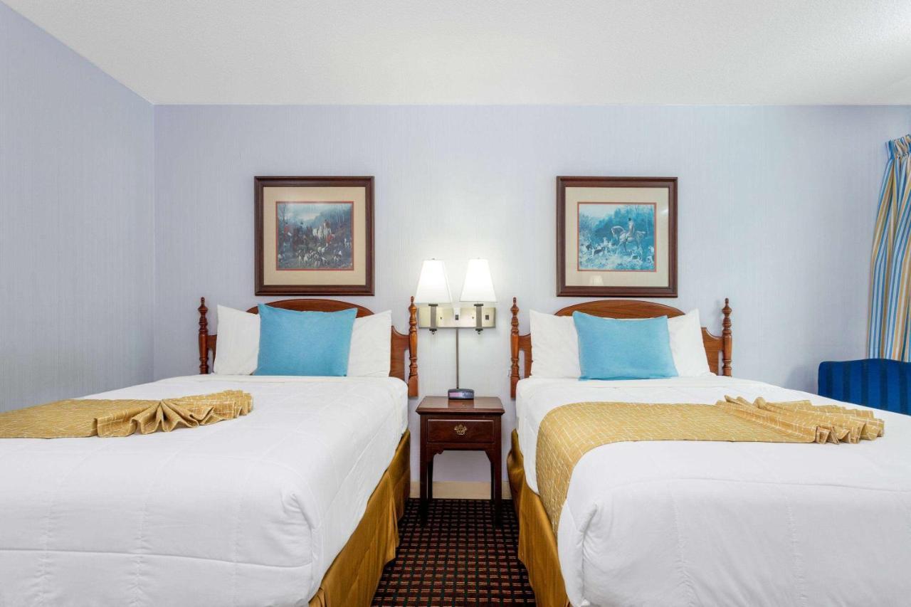 Travelodge By Wyndham Cape Cod Area West Dennis Bagian luar foto