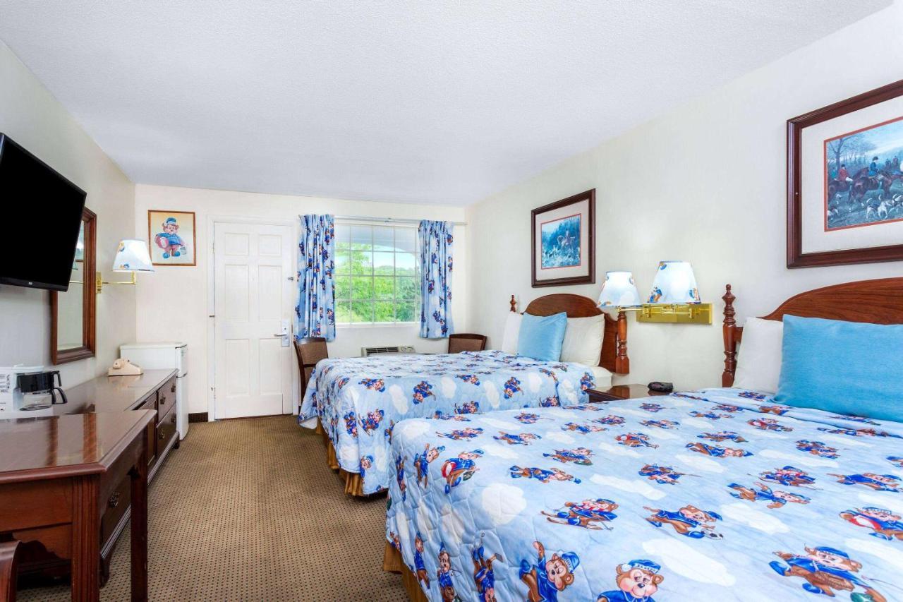 Travelodge By Wyndham Cape Cod Area West Dennis Bagian luar foto