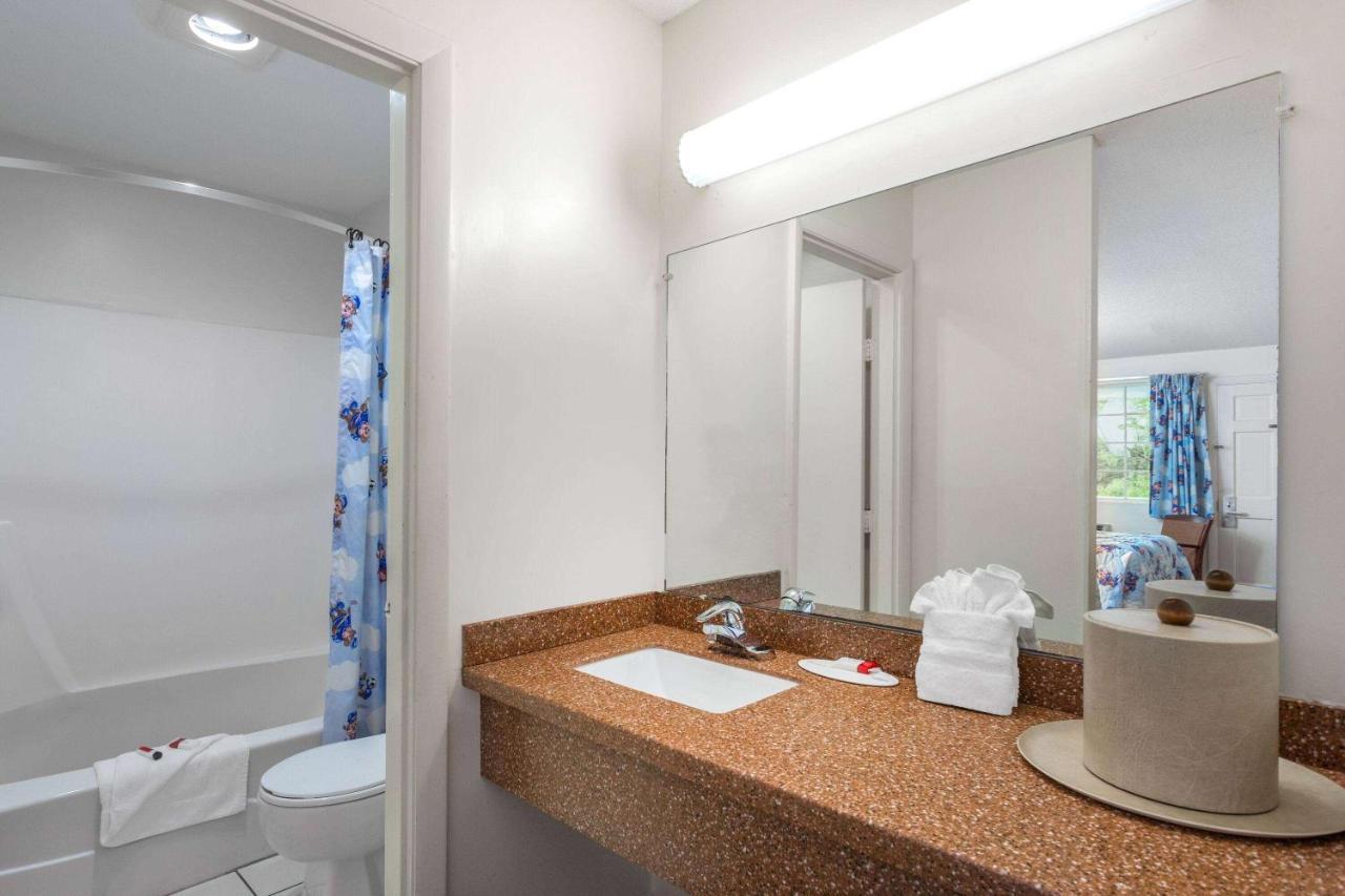Travelodge By Wyndham Cape Cod Area West Dennis Bagian luar foto