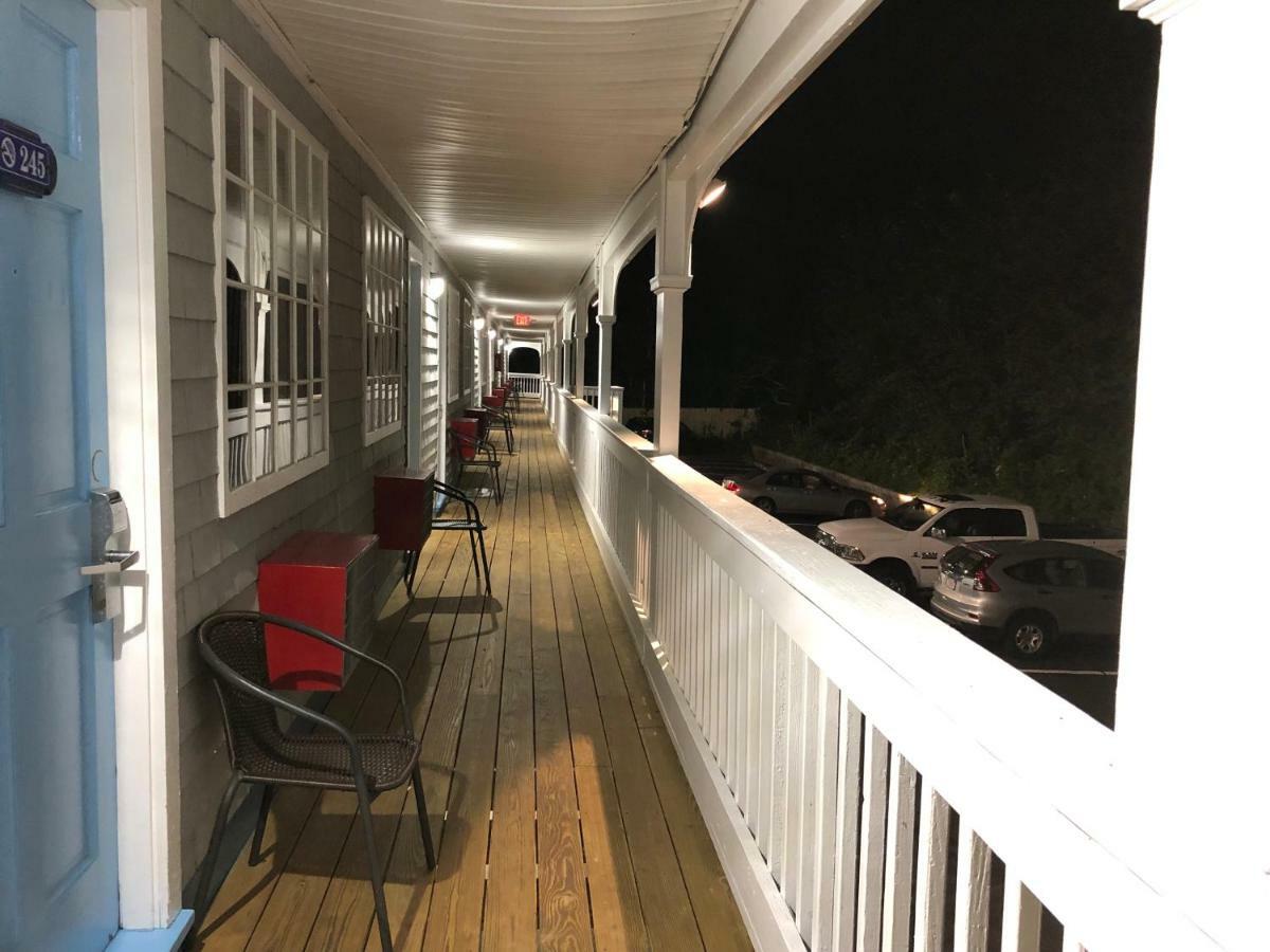 Travelodge By Wyndham Cape Cod Area West Dennis Bagian luar foto